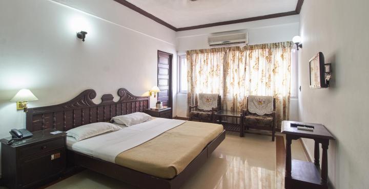 Alleppey Prince Hotel Alappuzha Екстериор снимка
